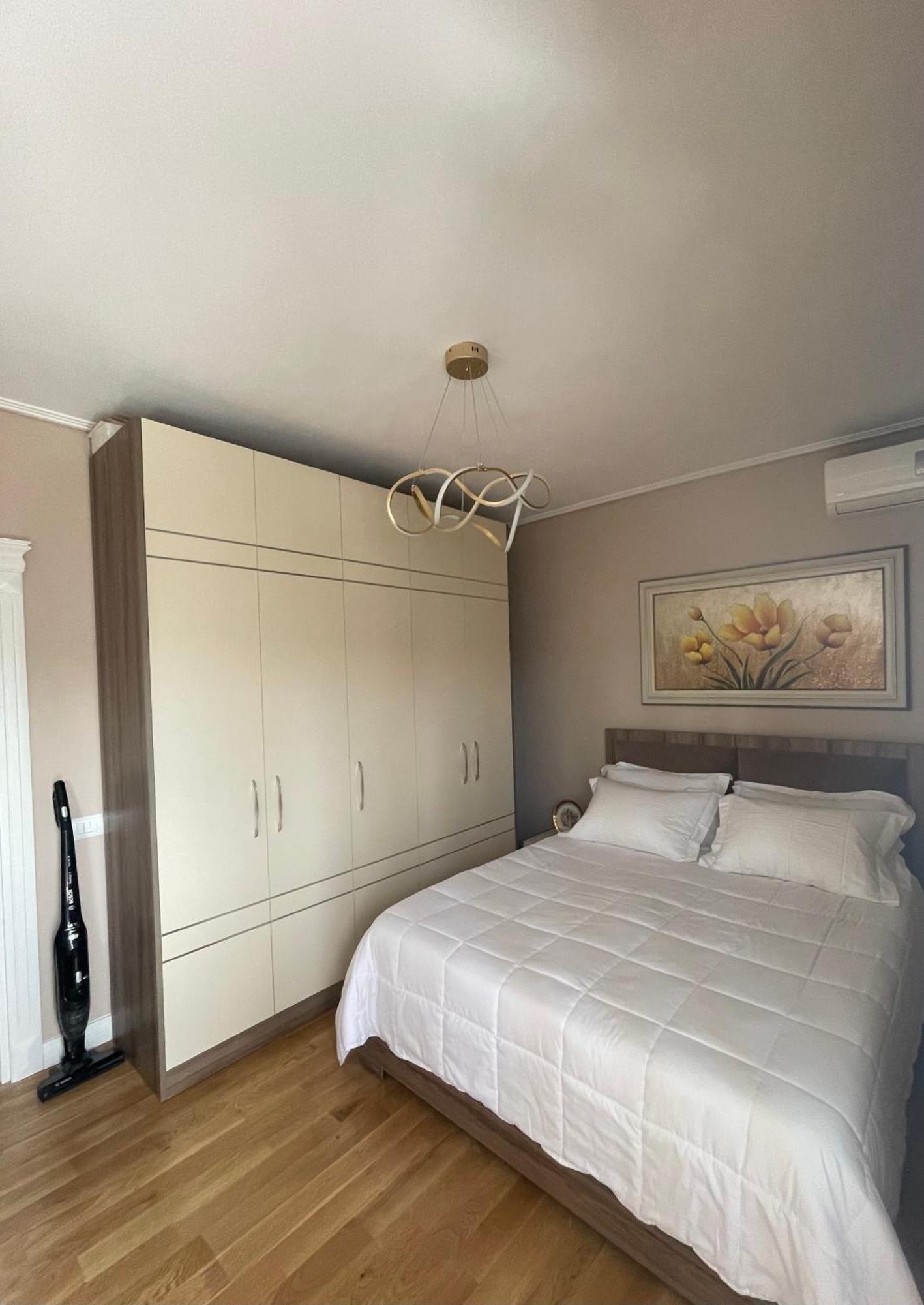 Deoni Apartment Luxury Tiranë Ngoại thất bức ảnh