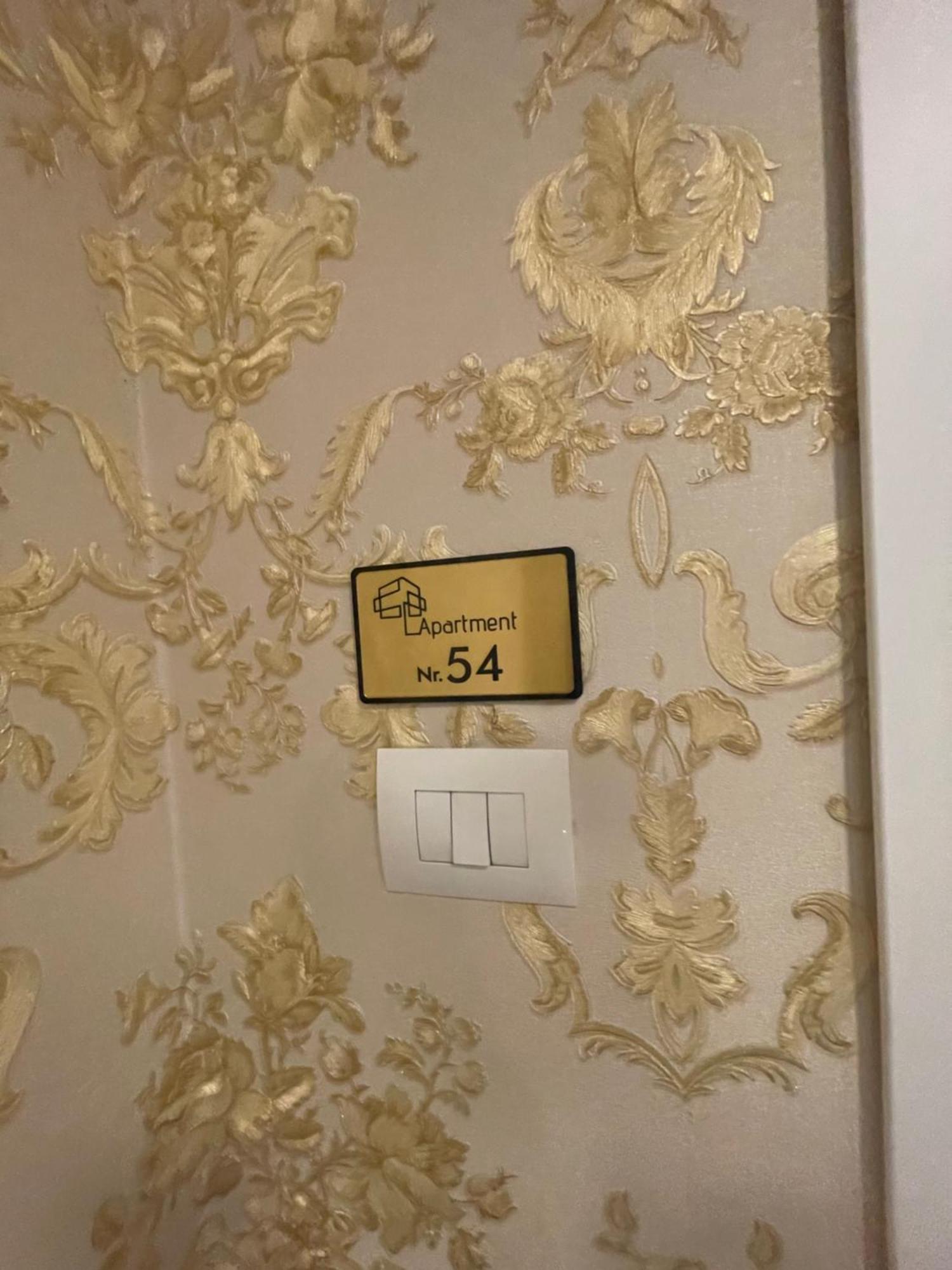 Deoni Apartment Luxury Tiranë Ngoại thất bức ảnh