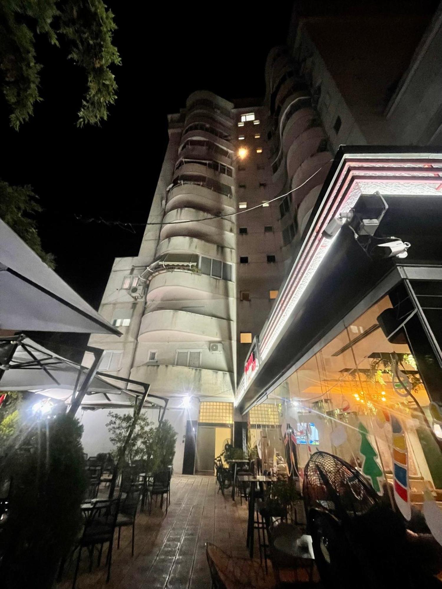 Deoni Apartment Luxury Tiranë Ngoại thất bức ảnh