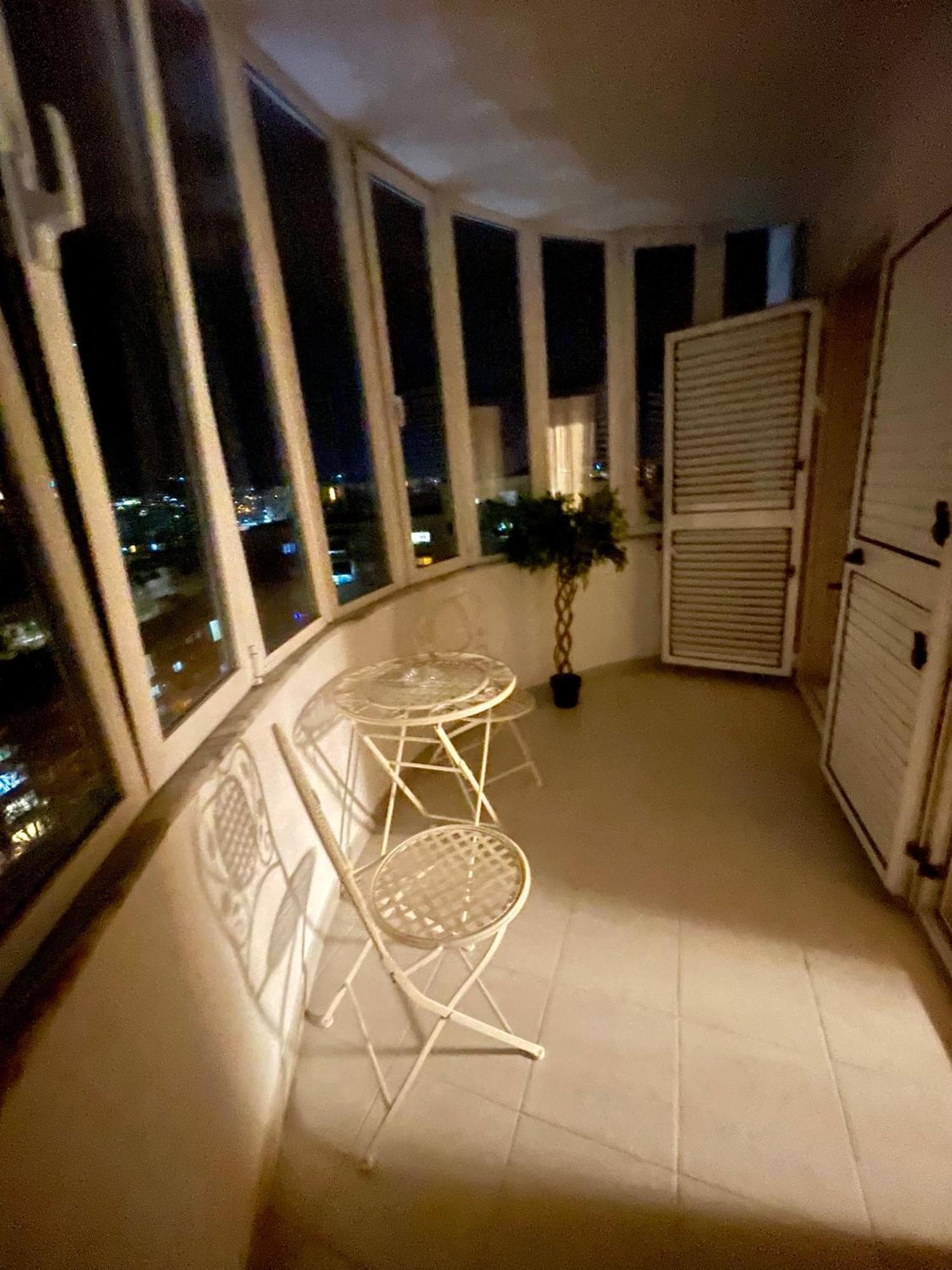 Deoni Apartment Luxury Tiranë Ngoại thất bức ảnh