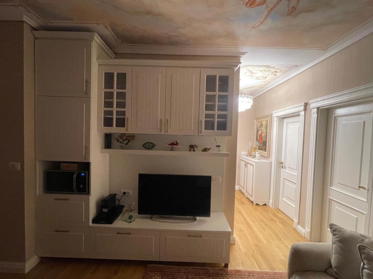 Deoni Apartment Luxury Tiranë Ngoại thất bức ảnh